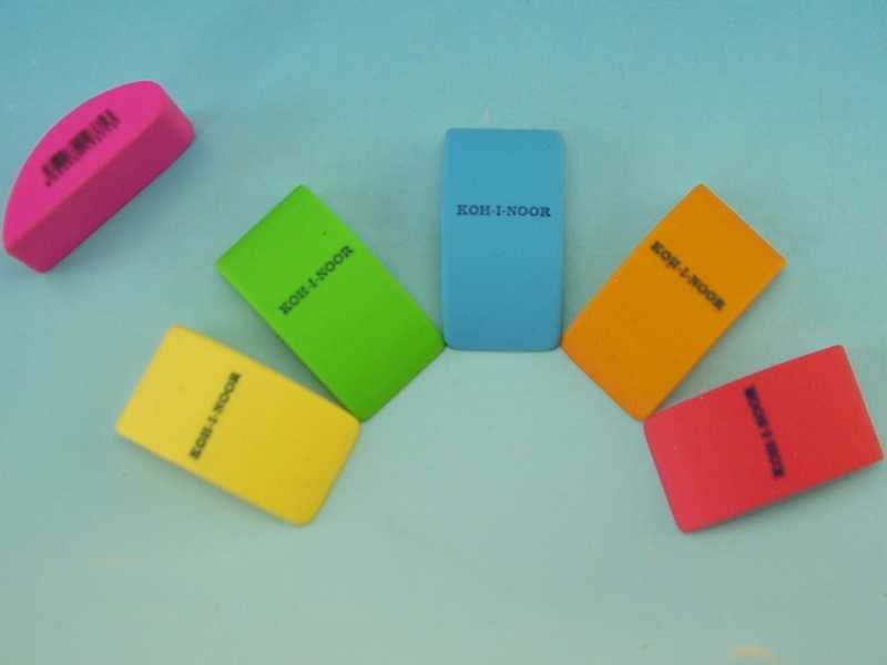 Pryž 6225 plastická stěrací  malá